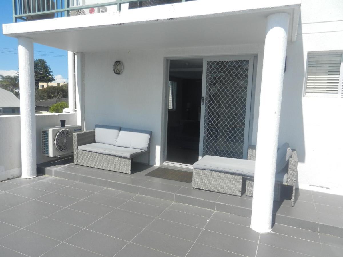 Oceanside Hawks Nest Hotel Bagian luar foto