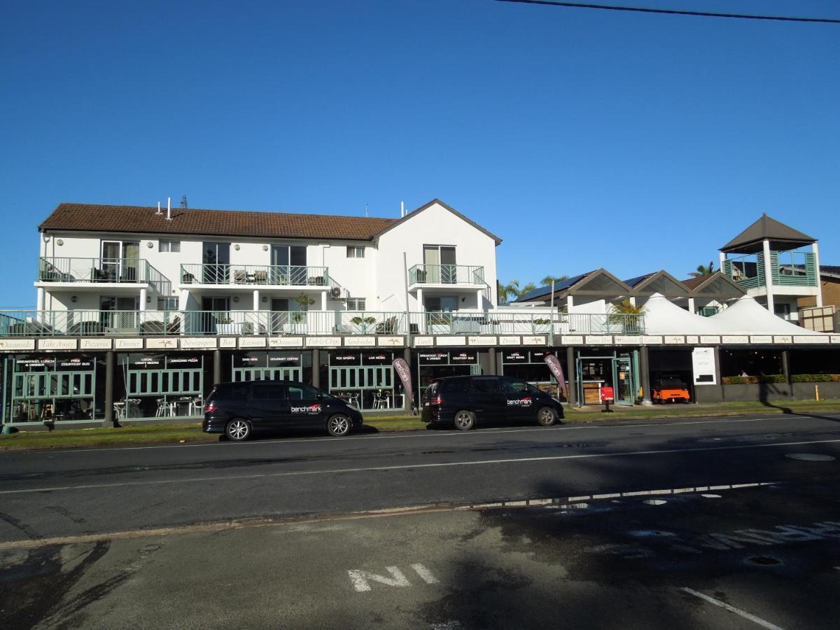 Oceanside Hawks Nest Hotel Bagian luar foto