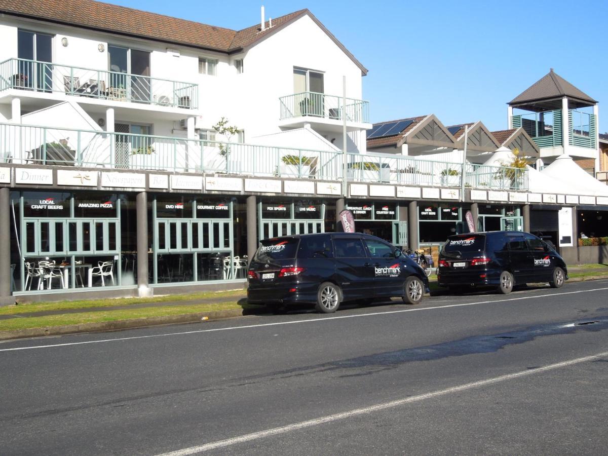 Oceanside Hawks Nest Hotel Bagian luar foto