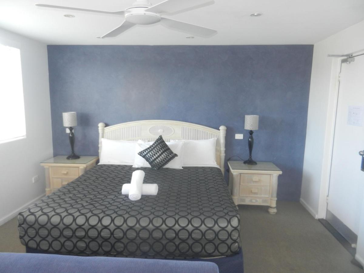 Oceanside Hawks Nest Hotel Bagian luar foto