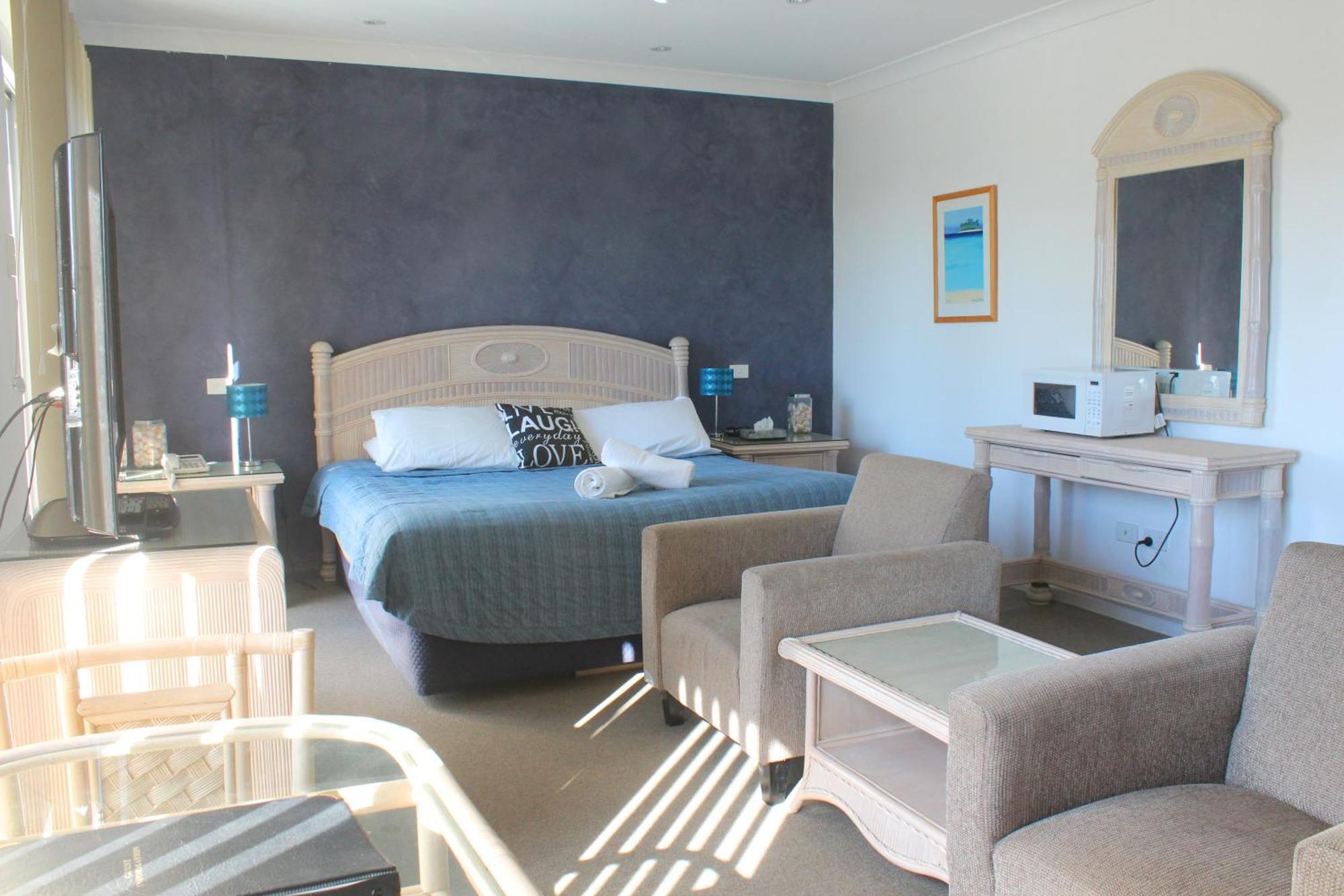 Oceanside Hawks Nest Hotel Bagian luar foto